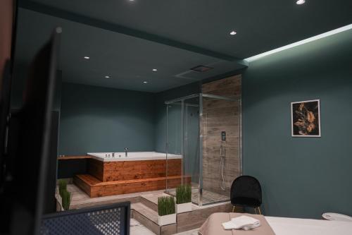 Favorite Room — 4-Star Luxury Hotel in Nola, Italy