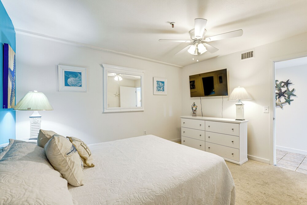 Lovely Resort Studio w Balcony & Ocean Views - photo 11
