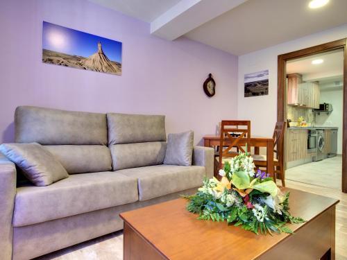 Apartamentos La Jasa — 4-Star Luxury Hotel in Arguedas, Spain