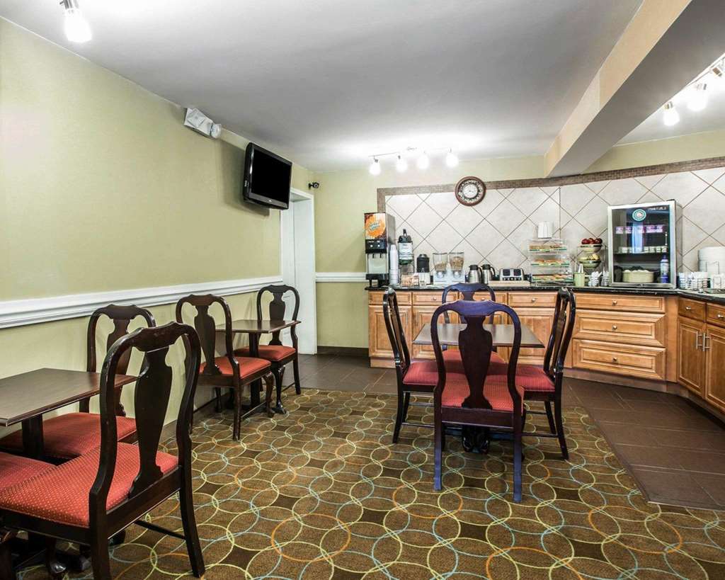 Quality Inn Greenwood Hwy 25 - photo 28