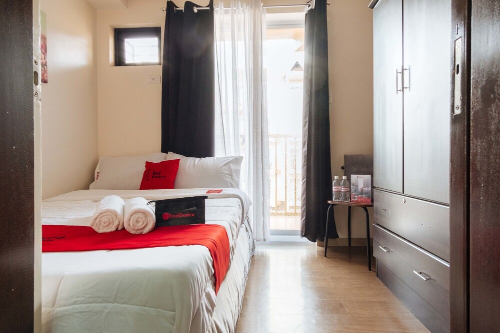 RedDoorz Plus @ Moldex Residences Baguio — Baguio — photo 3