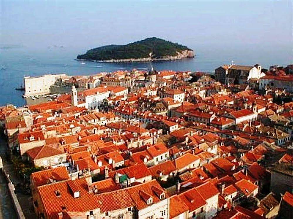 Rina Old Town
