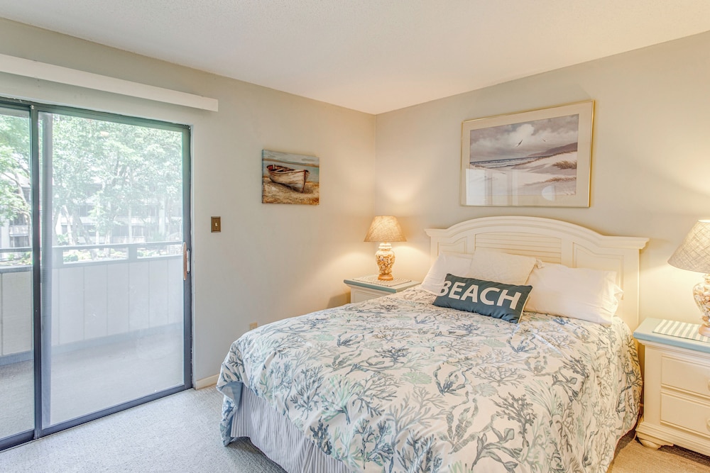 Walk To Myrtle Beach Condo with Resort Perks - photo 21