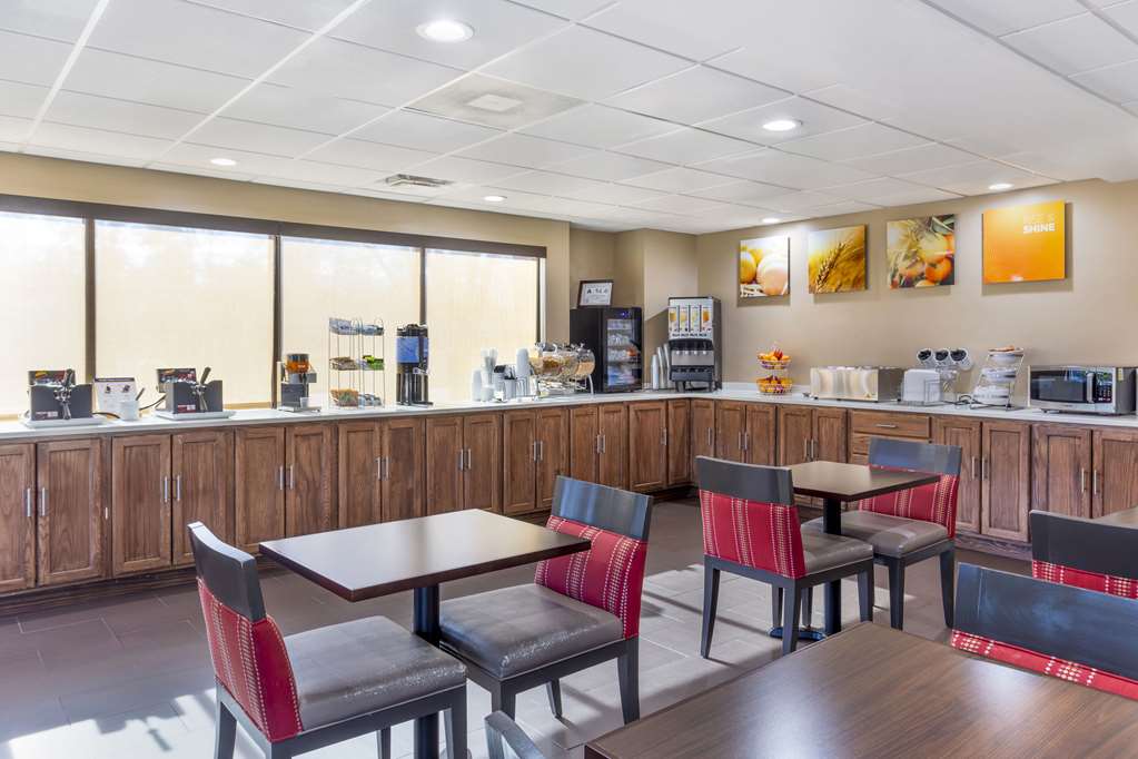 Comfort Suites Wilson I 95 - photo 29
