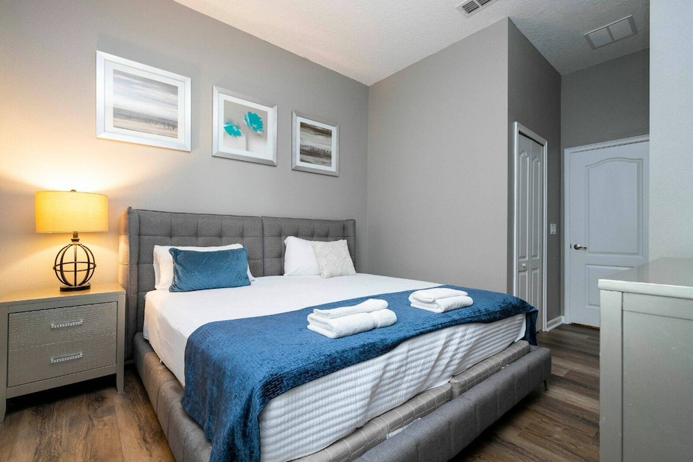 Solterra 12bd 11 5bat Sleeps24 Disney Pool Spa - photo 38