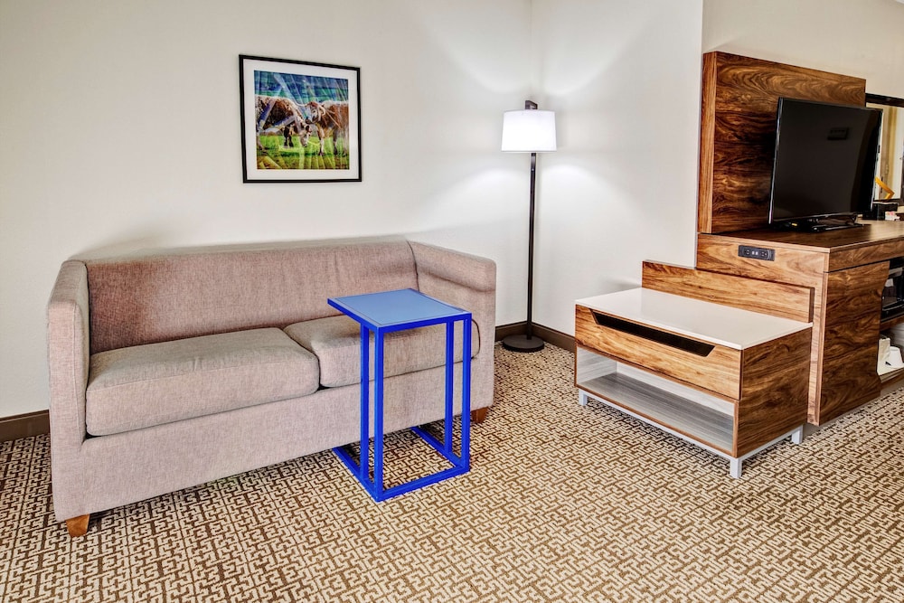 Hampton Inn Van Buren - photo 10