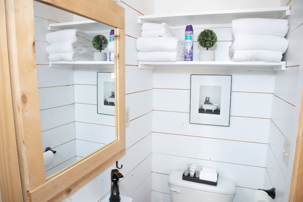 Trail and Hitch Tiny Home Hotel and RV - photo 80