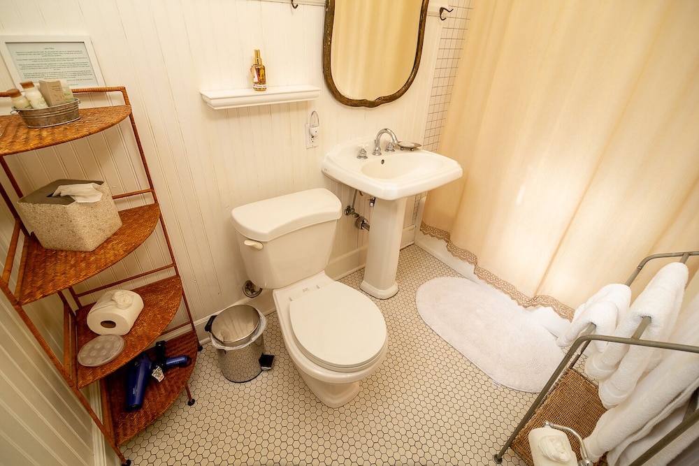 The Blenman House Inn - photo 34
