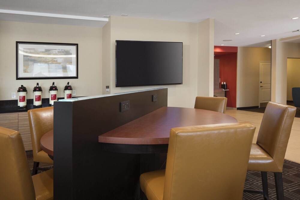 TownePlace Suites by Marriott San Diego Vista - photo 19