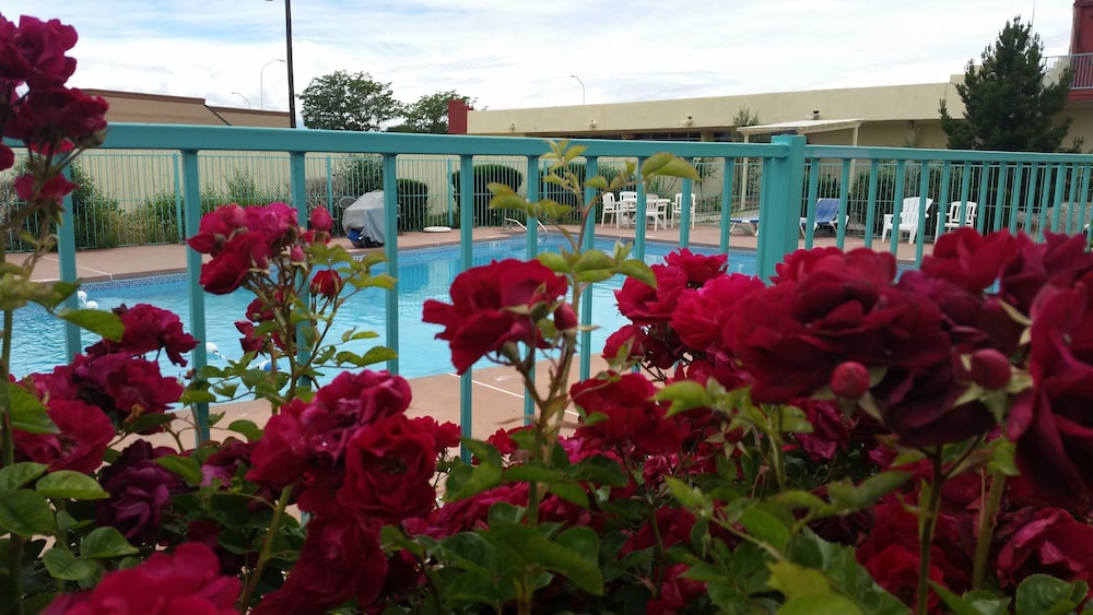 Days Inn by Wyndham Santa Fe New Mexico - photo 18