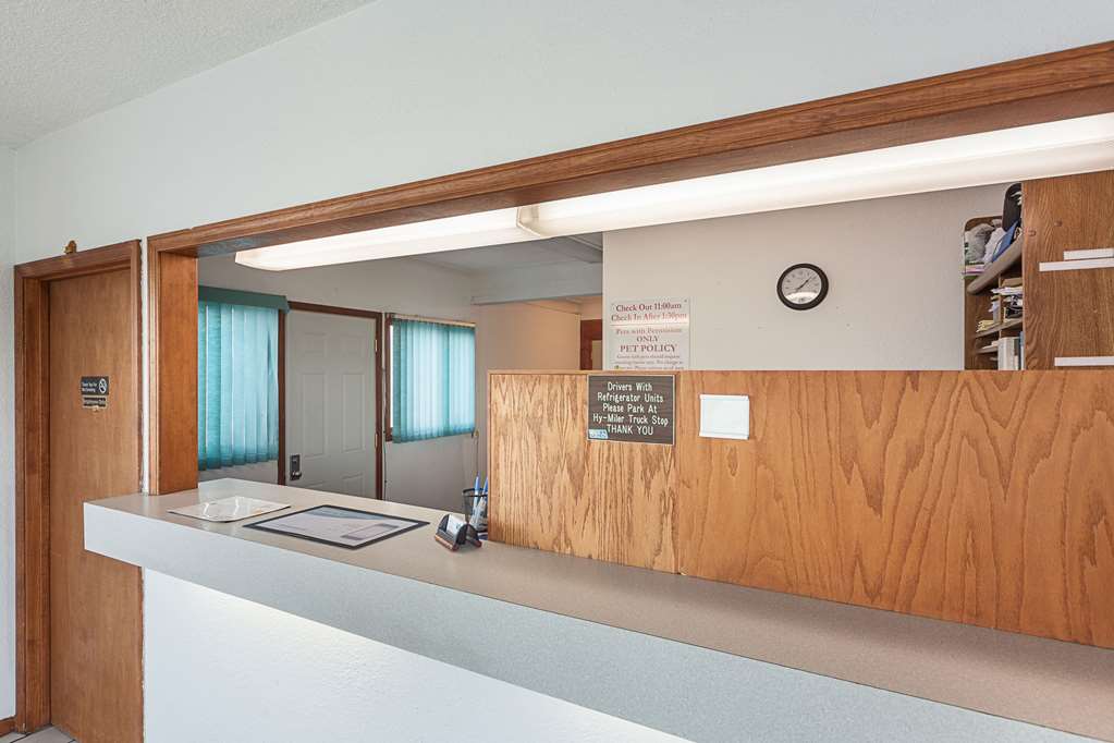 Rodeway Inn Wauseon - photo 9