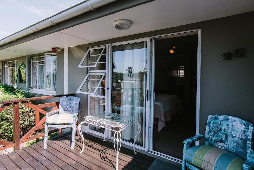Parrot Peek B&B — 4-Star Luxury Hotel in East London, South Africa