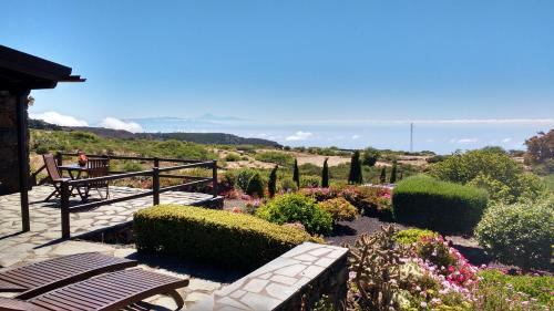 Casa Rural El Valle — 4-Star Luxury Hotel in Valverde, Spain