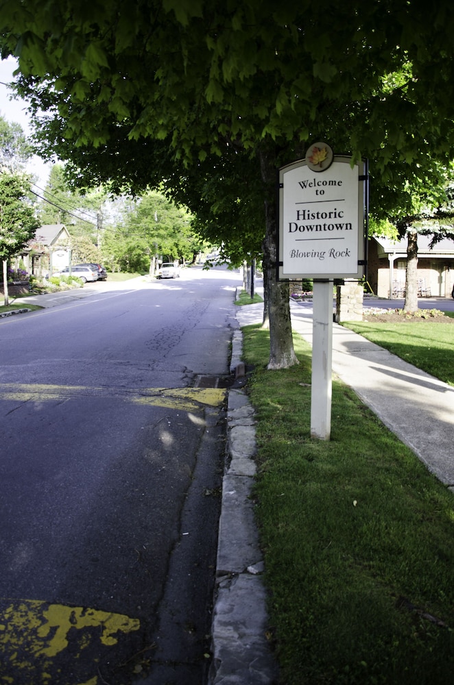 Hillwinds Inn - photo 31