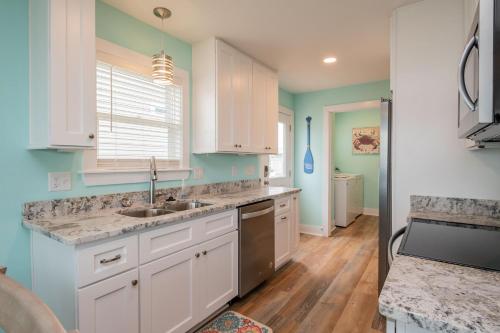 Southern Seabreeze by Oak Island Accommodations - photo 27