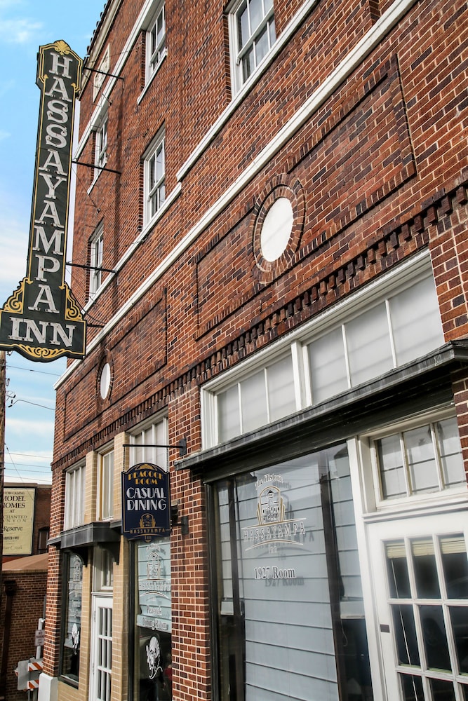Hassayampa Inn - photo 27