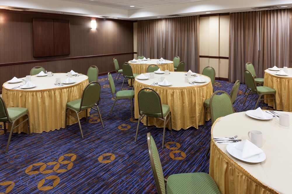 Courtyard by Marriott Brownsville - photo 50