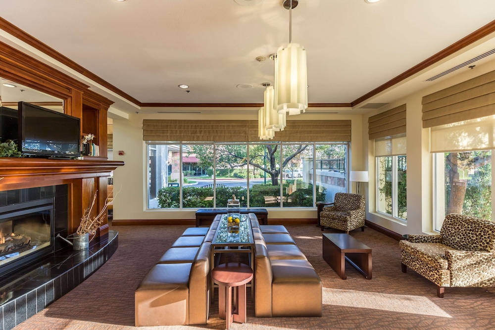 Hilton Garden Inn Fairfield - photo 7