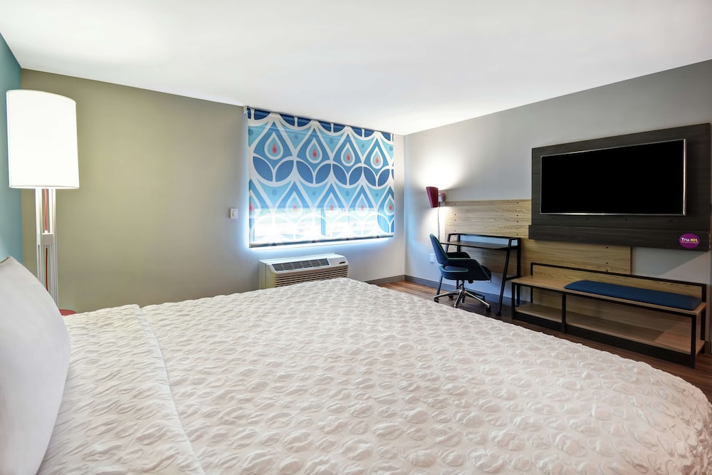 Tru by Hilton Wytheville - photo 11