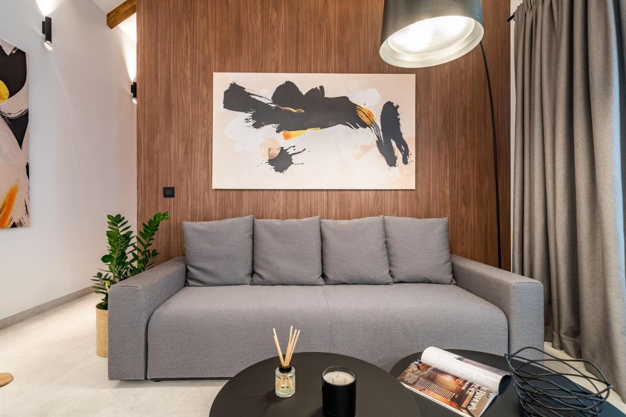Agape Suite Old Town Luxury Two Bedroom Apartment