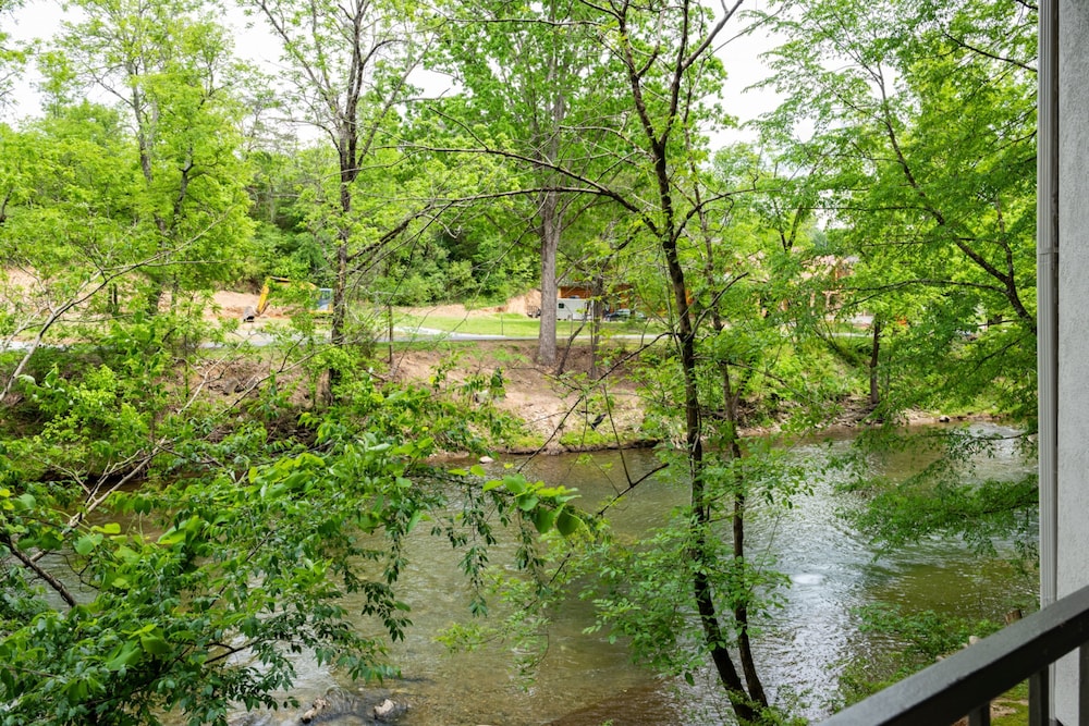 Twin Mountain Inn & Suites - photo 106