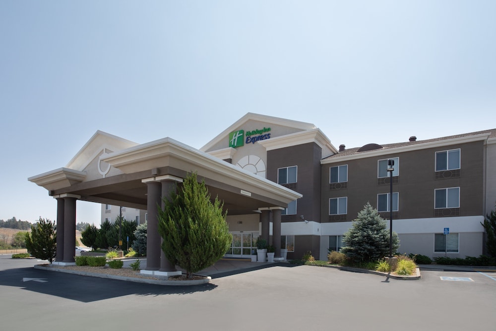 Holiday Inn Express Yreka Shasta Area by IHG - photo 41