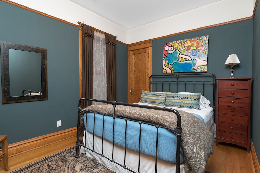 Chicago Guest House Wrigleyville - photo 9