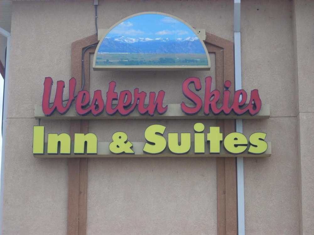 Western Skies Inn And Suites - photo 27