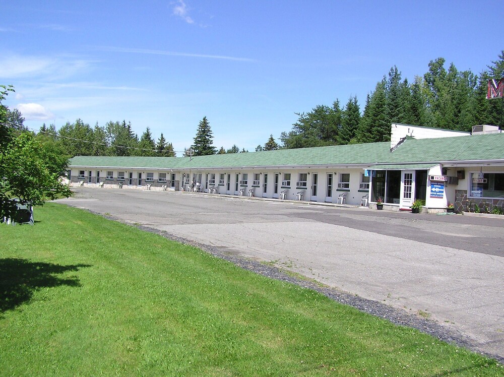 La Roma Motel — hotel in Edmundston