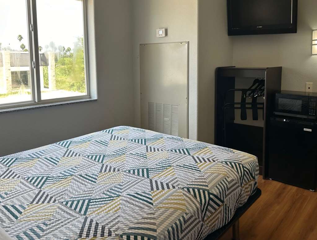 Motel 6 Mission TX - photo 11