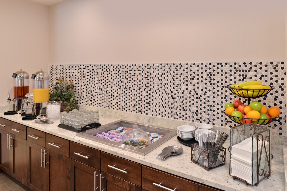 Homewood Suites By Hilton Cincinnati Mason - photo 47