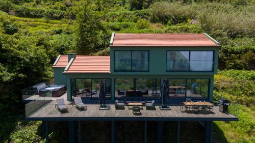 Panorama House by LovelyStay — 4-Star Luxury Hotel in Sao Vicente, Portugal