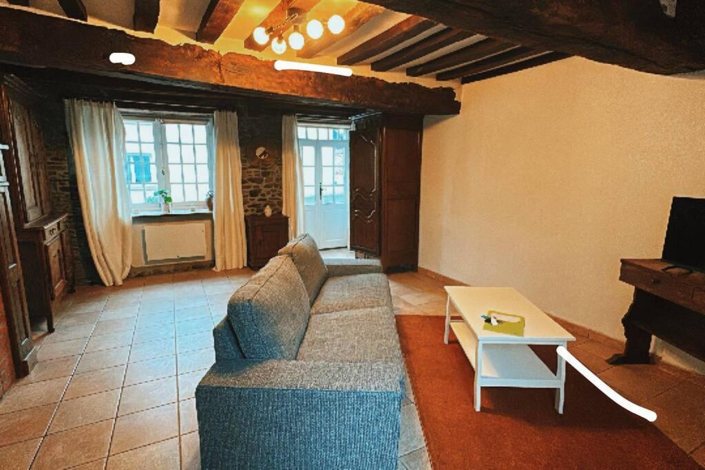 Chez Alice Isigny Le Buat — hotel in Isigny-Le-Buat