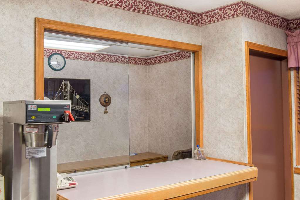 Super 8 by Wyndham Centerville Richmond - photo 3