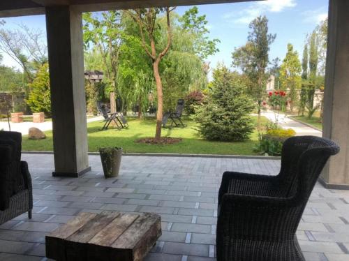 RestCoast Villa