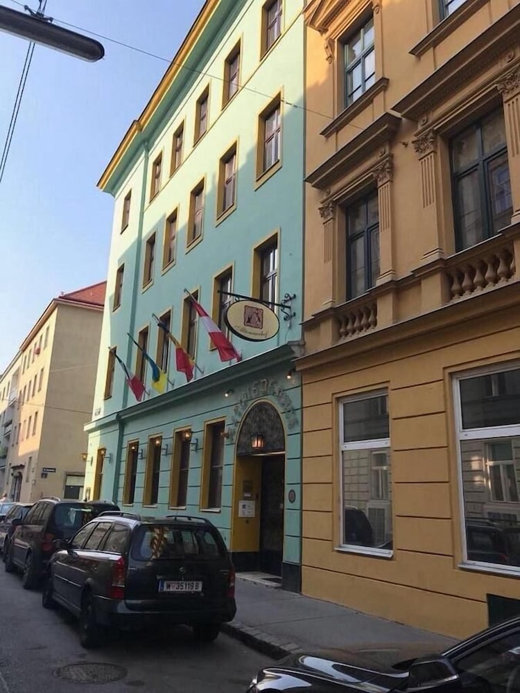 Hotel Viki - last minute hotel in Vienna