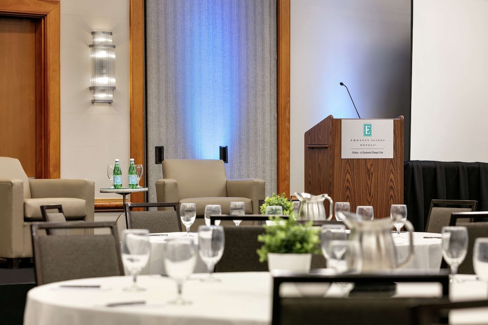 Embassy Suites by Hilton Atlanta at Centennial Olympic Park - photo 67