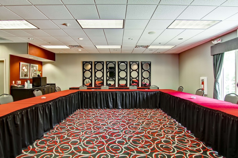 Homewood Suites by Hilton Leesburg - photo 38