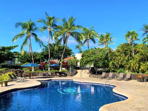 Coconut At Shores Waikoloa Beach Resort — Waikoloa