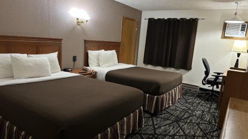 Woodlands Inn & Suites - photo 48