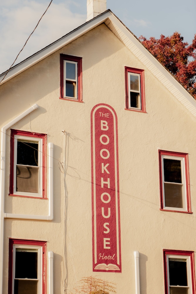 The Bookhouse Hotel - photo 25