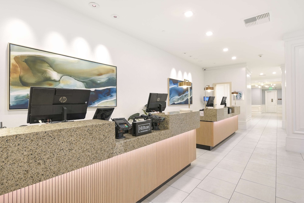 Hilton Irvine Orange County Airport - photo 3