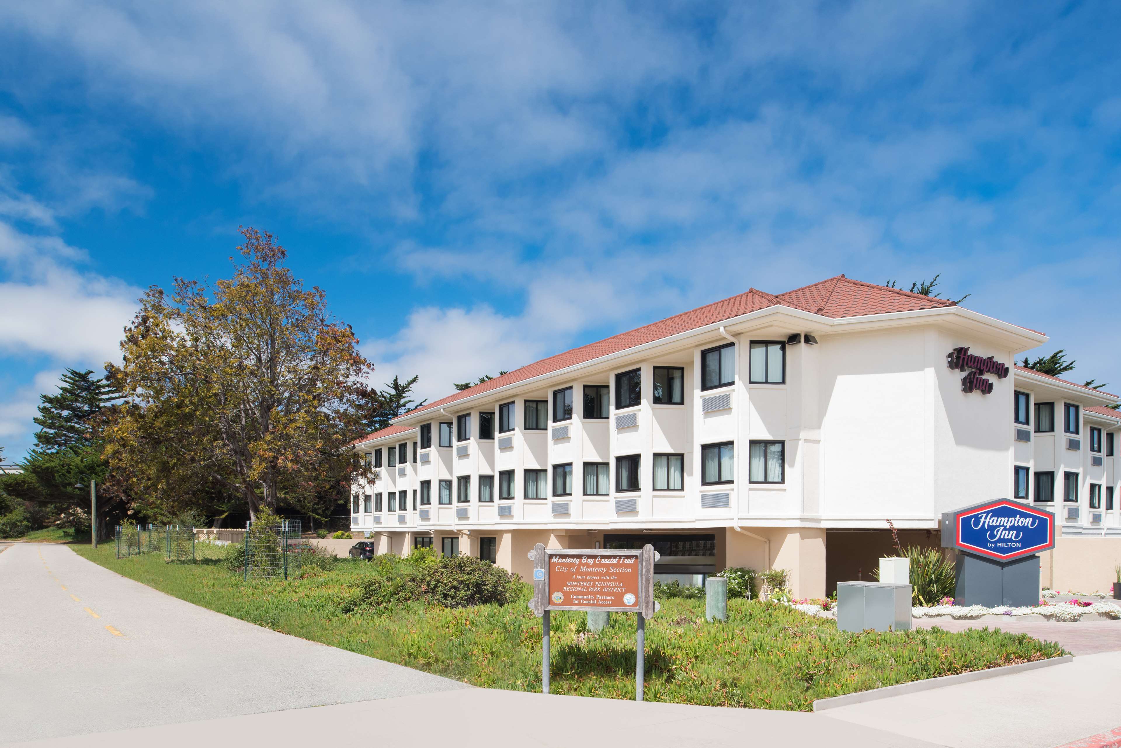 Hampton Inn Monterey - photo 5