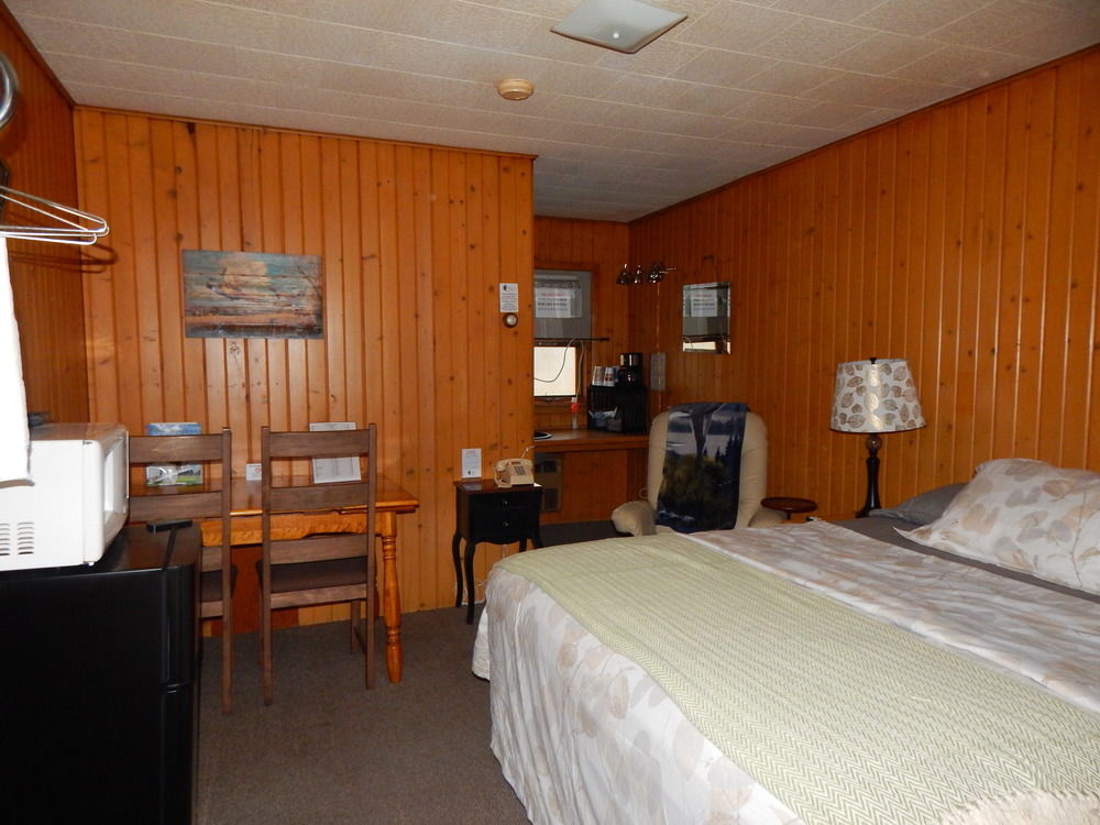 Brookside Motel - photo 9