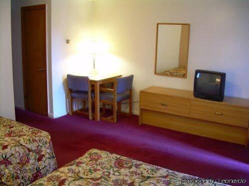 Pelican Motel - photo 12