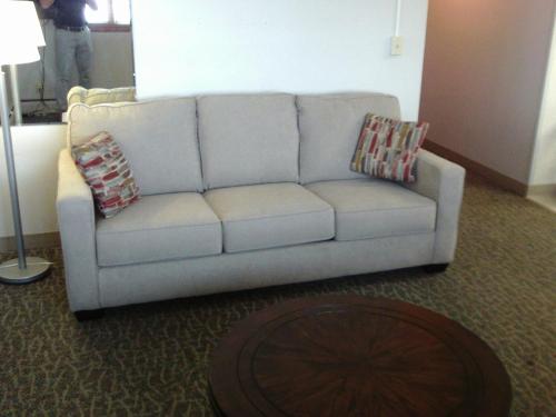 2nd Street Inn Suites — Rochester