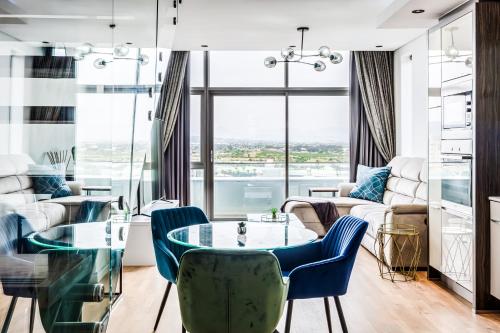 Belina Crystal Towers Presidential Penthouse