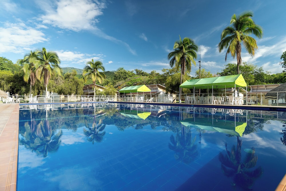 Hotel Las Palmeras in Villeta, Colombia