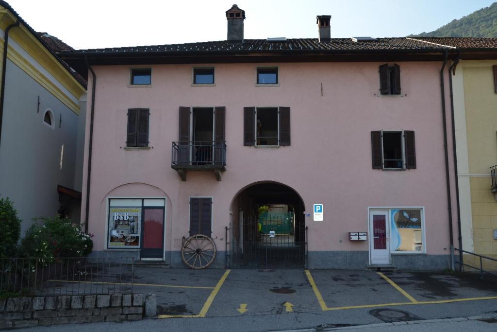 Antica Sosta dei Viandanti — 4-Star Luxury Hotel in Cadenazzo, Switzerland