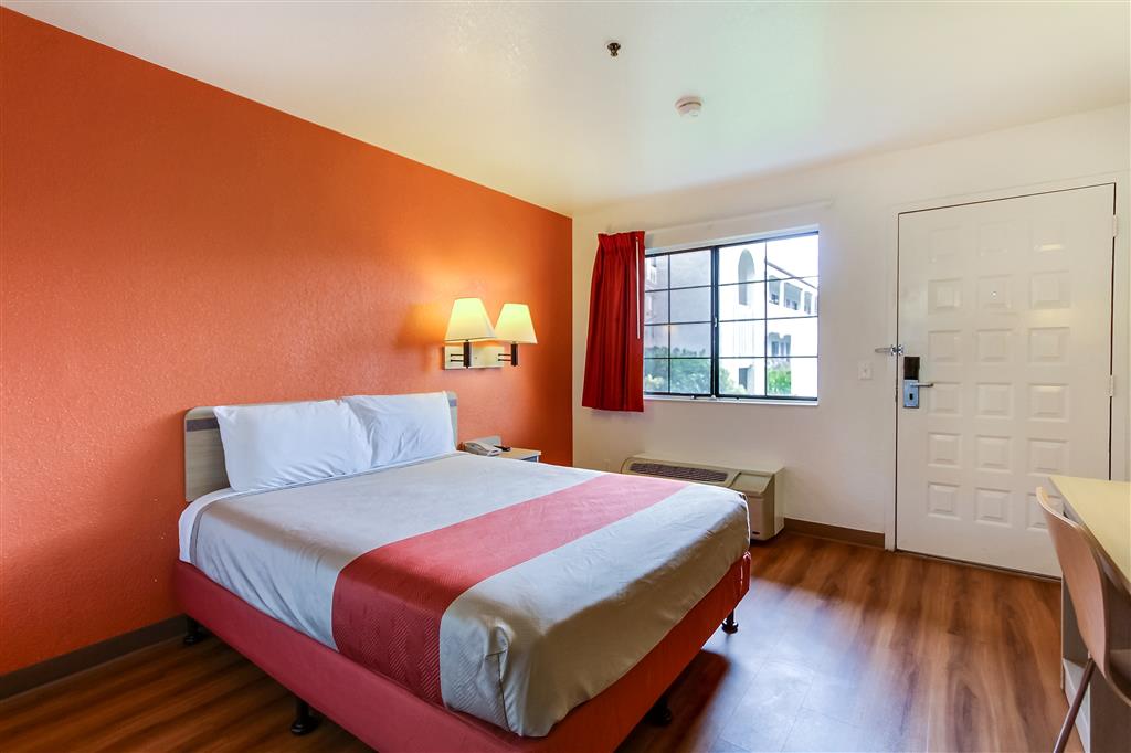 Motel 6 Salinas CA North Monterey Area - photo 10
